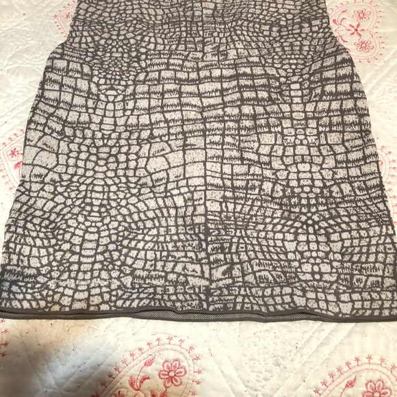 BCBG bandage skirt - Picture 3 of 4